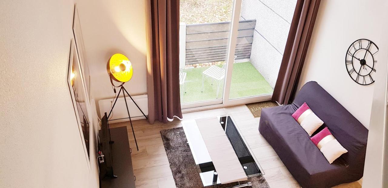 Appartement Cinema Aux Portes Du Futuroscope Чассенеуил-Ду-Поитоу Экстерьер фото